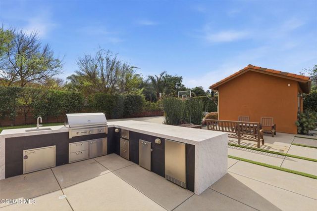 9651 Sagebrush Avenue, Chatsworth, CA 91311