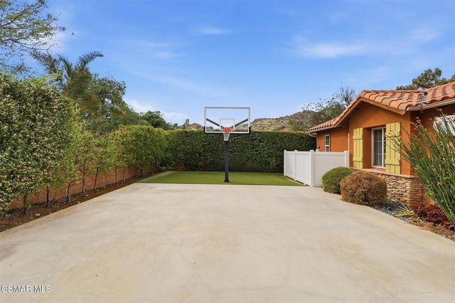 9651 Sagebrush Avenue, Chatsworth, CA 91311