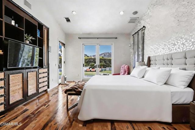 9651 Sagebrush Avenue, Chatsworth, CA 91311