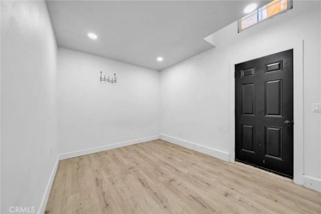 7044 Nestle Avenue, Reseda, CA 91335