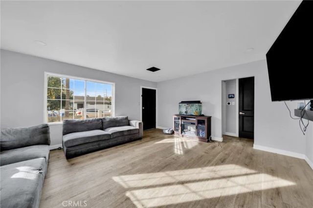 7044 Nestle Avenue, Reseda, CA 91335