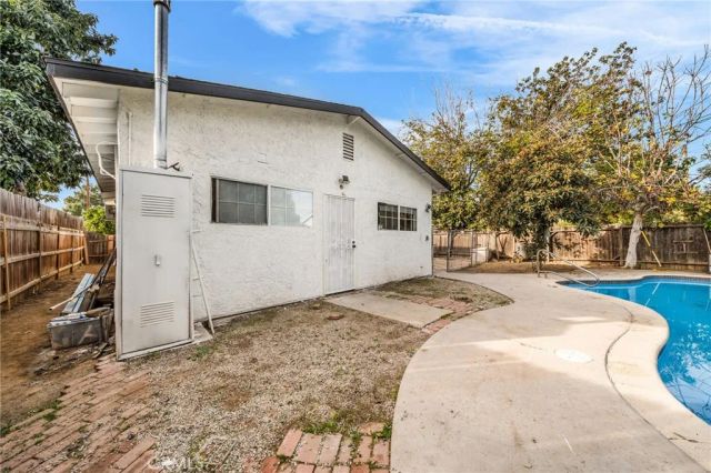 7044 Nestle Avenue, Reseda, CA 91335