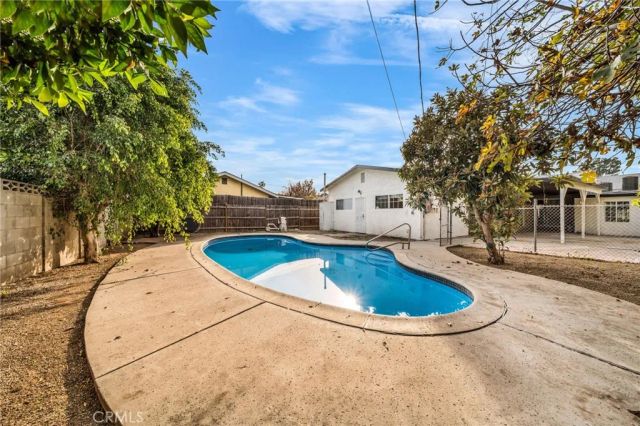 7044 Nestle Avenue, Reseda, CA 91335