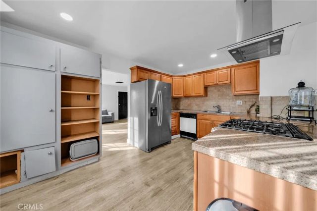 7044 Nestle Avenue, Reseda, CA 91335