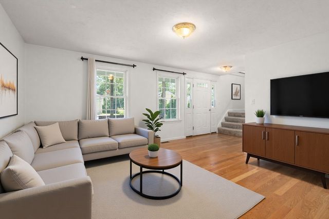11 Brackett Road A, Framingham, MA 01702