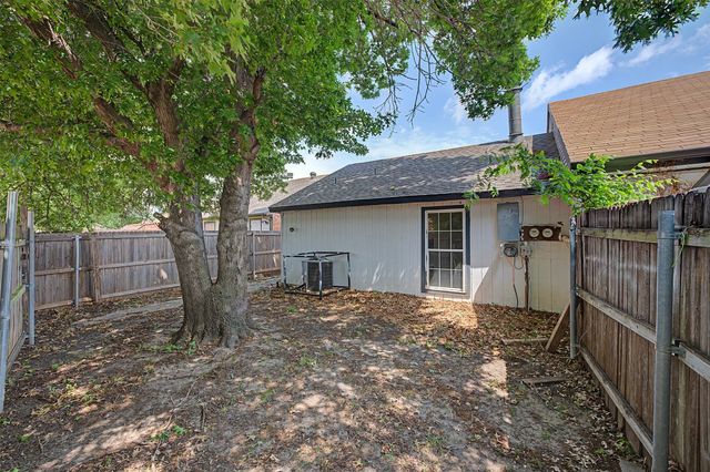 2506 Sunflower Drive, Arlington, TX 76014