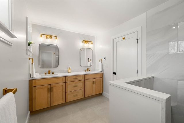 12 Woodward Ave, Gloucester, MA 01930