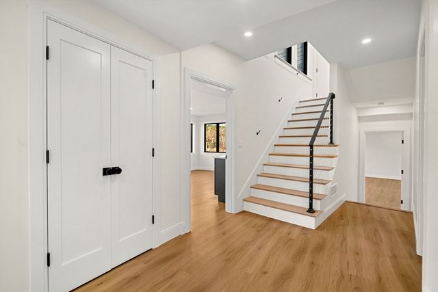 12 Woodward Ave, Gloucester, MA 01930