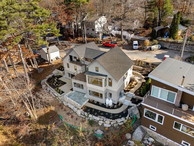 12 Woodward Ave, Gloucester, MA 01930