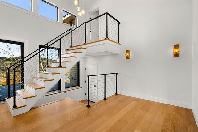 12 Woodward Ave, Gloucester, MA 01930