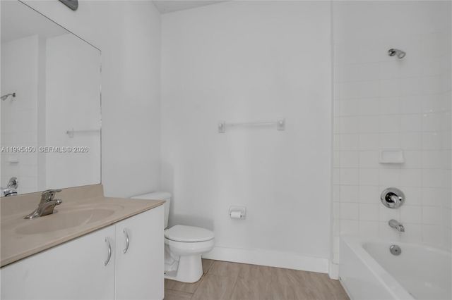 963 NE 42nd Ter 963, Homestead, FL 33033