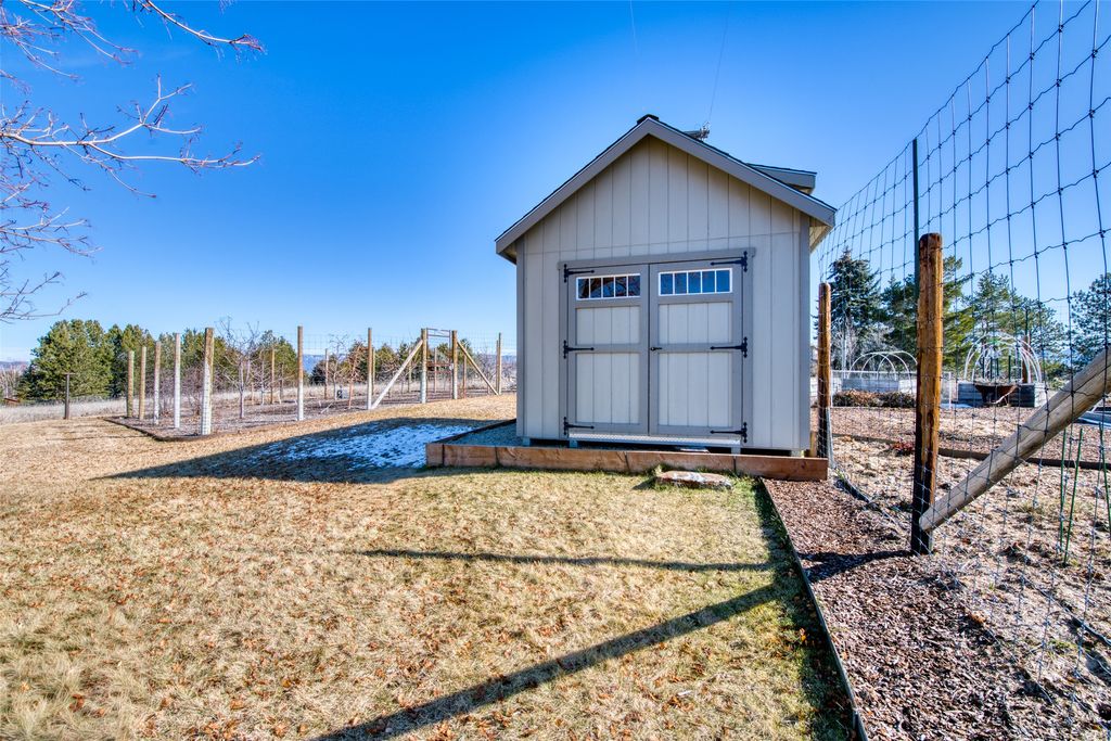 381 Sky West Lane, Hamilton, MT 59840 photo 10