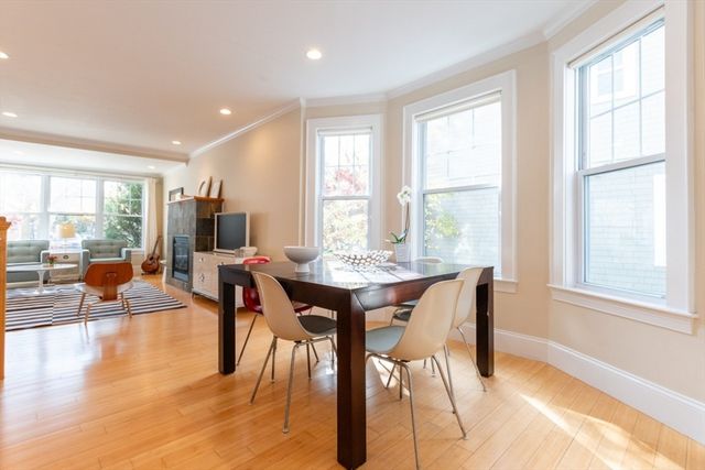 417 Walden St 417, Cambridge, MA 02138