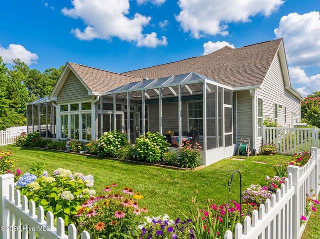 104 Farmers Rest Court, Carolina Shores, NC 28467