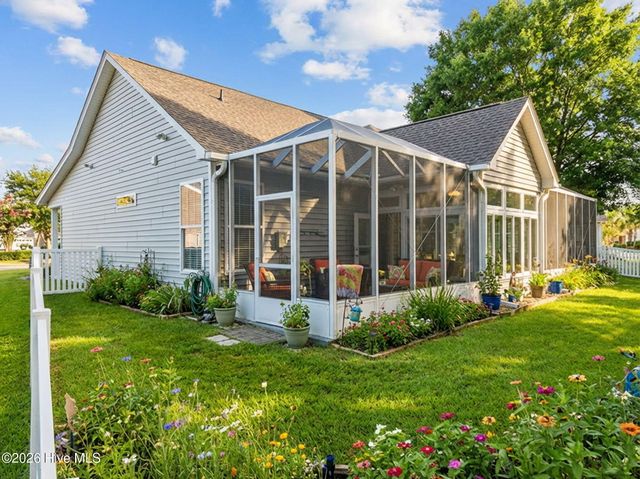 104 Farmers Rest Court, Carolina Shores, NC 28467