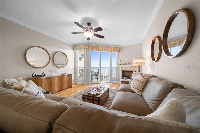 158 BRENT CIRCLE, Oldsmar, FL 34677
