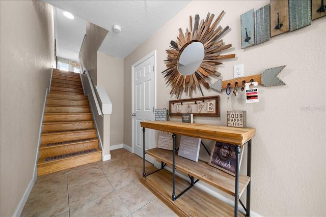 158 BRENT CIRCLE, Oldsmar, FL 34677
