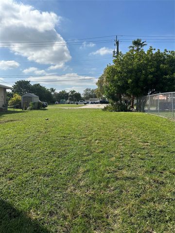 1 NE 1st Ave, Dania Beach, FL 33004