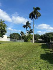 1 NE 1st Ave, Dania Beach, FL 33004