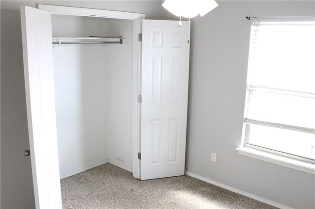 5007 Fieldstone Boulevard 2, Bentonville, AR 72712