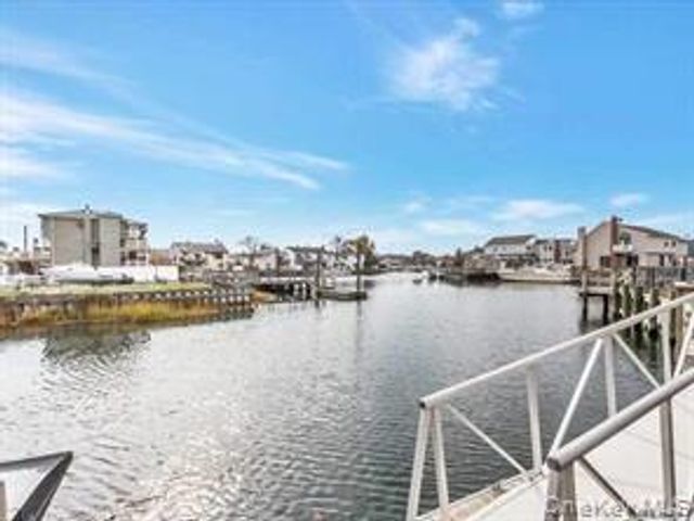 212 Westend Avenue 7-D, Freeport, NY 11520