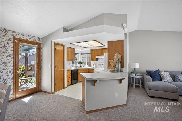 1579 E Falconrim Ct, Eagle, ID 83616