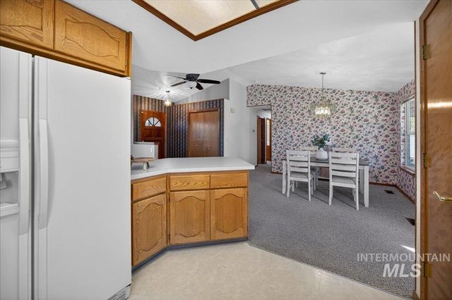 1579 E Falconrim Ct, Eagle, ID 83616