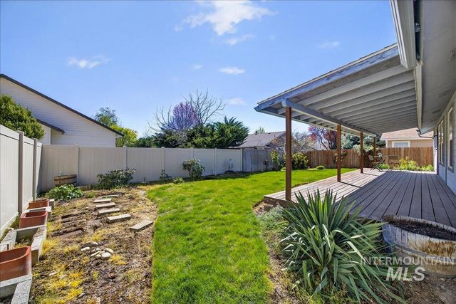 1579 E Falconrim Ct, Eagle, ID 83616