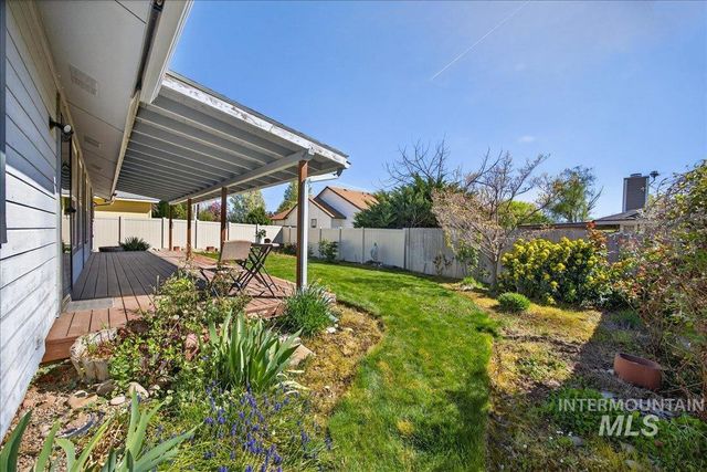 1579 E Falconrim Ct, Eagle, ID 83616