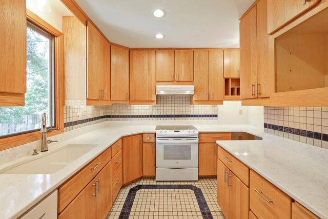 5744 Dupont Avenue S, Minneapolis, MN 55419