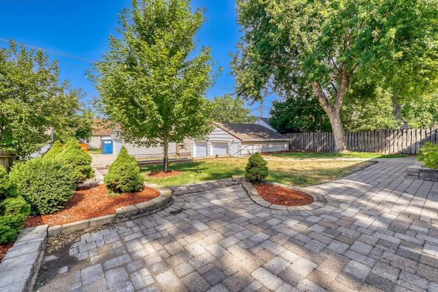 5744 Dupont Avenue S, Minneapolis, MN 55419