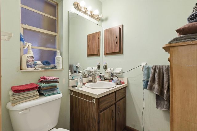 6102 LAKE WINONA ROAD, De Leon Springs, FL 32130