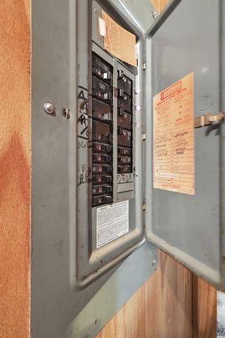 6102 LAKE WINONA ROAD, De Leon Springs, FL 32130