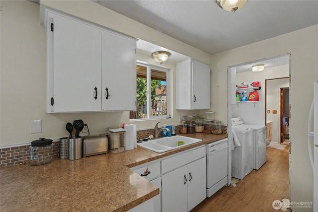 1121 Jean St SE, East Wenatchee, WA 98802