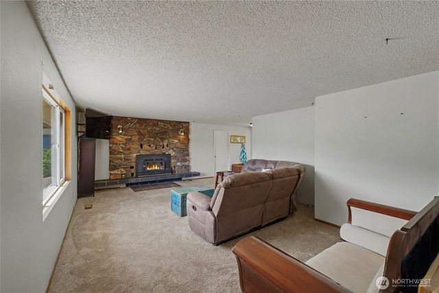 1121 Jean St SE, East Wenatchee, WA 98802