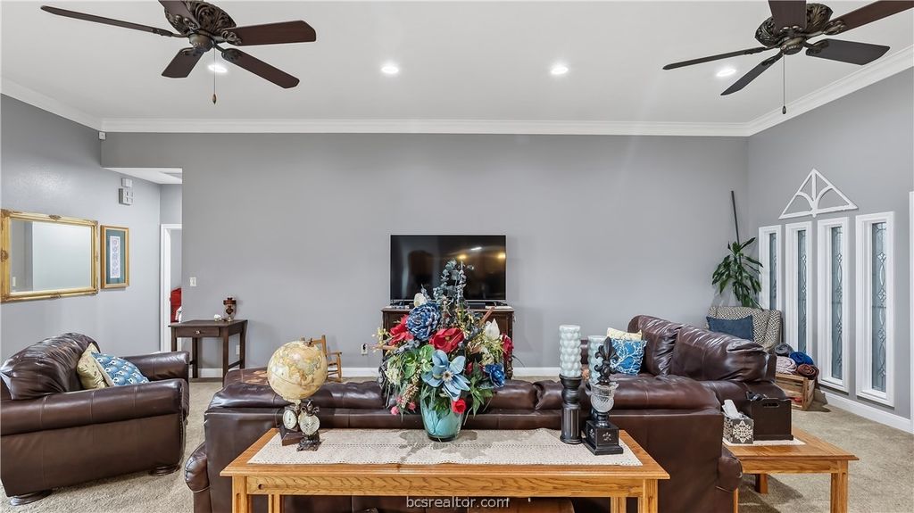 135 Apache Drive, Franklin, TX 77856 — photo 4