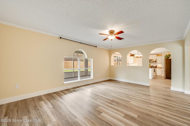2250 Spring Creek Circle NE, Palm Bay, FL 32905