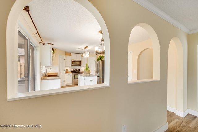 2250 Spring Creek Circle NE, Palm Bay, FL 32905