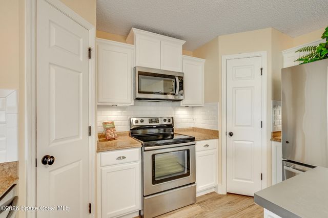 2250 Spring Creek Circle NE, Palm Bay, FL 32905