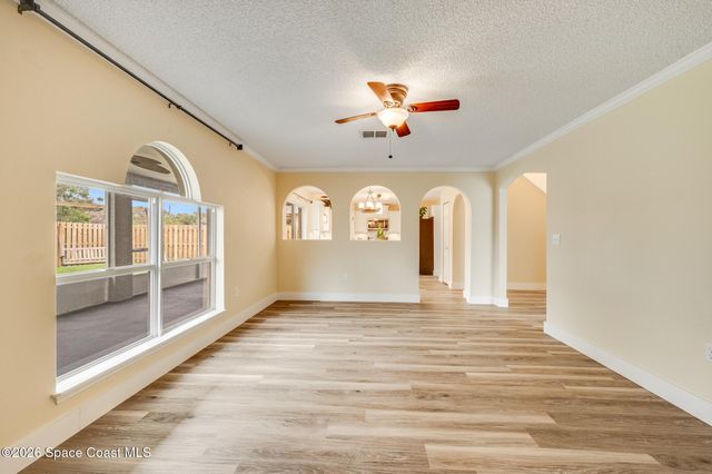 2250 Spring Creek Circle NE, Palm Bay, FL 32905