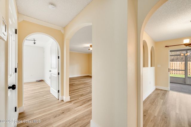 2250 Spring Creek Circle NE, Palm Bay, FL 32905