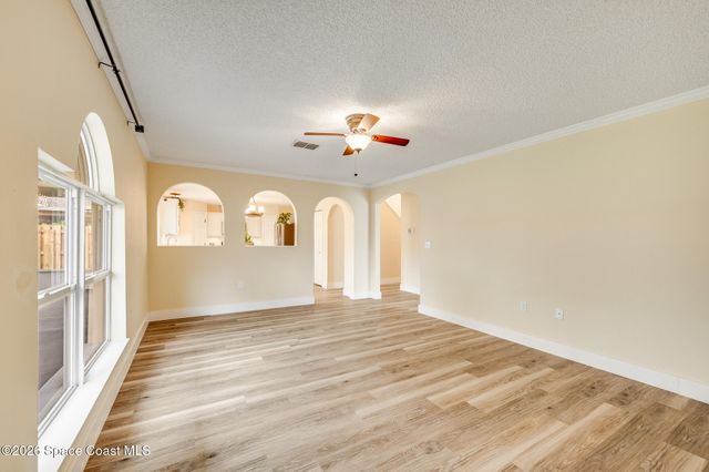 2250 Spring Creek Circle NE, Palm Bay, FL 32905
