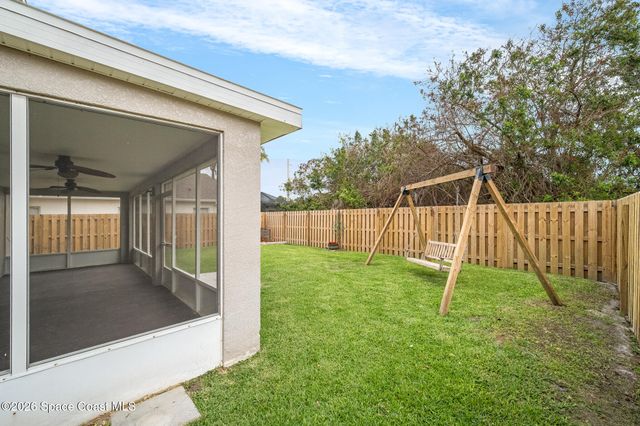 2250 Spring Creek Circle NE, Palm Bay, FL 32905