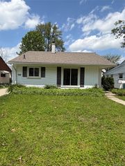 768 W MAPLEDALE Avenue, Hazel Park, MI 48030