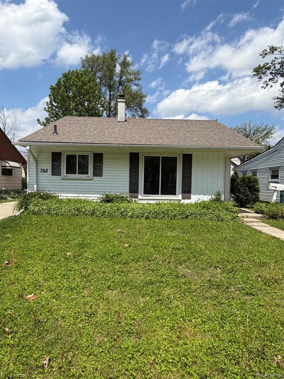 768 W MAPLEDALE Avenue, Hazel Park, MI 48030