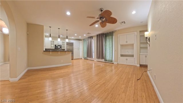 1274 Calcione Drive, Henderson, NV 89011
