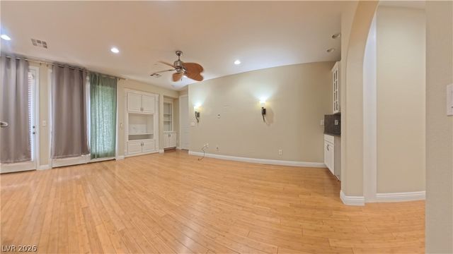 1274 Calcione Drive, Henderson, NV 89011
