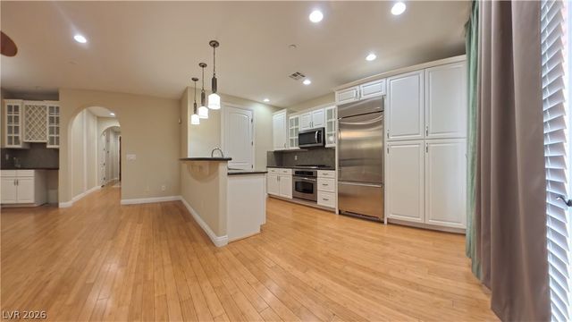 1274 Calcione Drive, Henderson, NV 89011