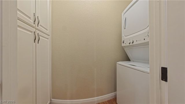 1274 Calcione Drive, Henderson, NV 89011