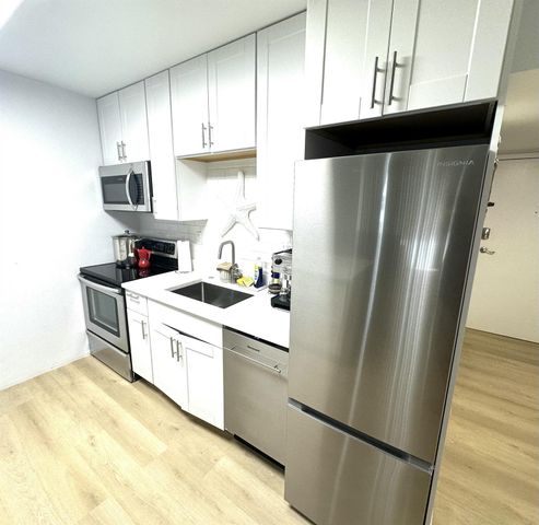 3540 S Ocean Boulevard 409, South Palm Beach, FL 33480